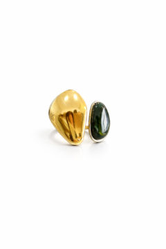 GREEN STONE AND GOLD RING