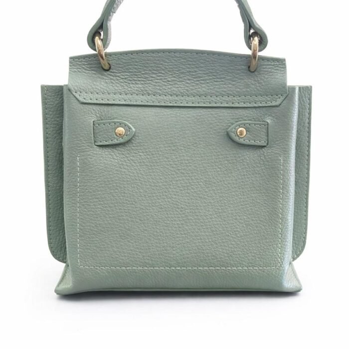 aa4d0081-185e-4ffb-b76c-52b82532e9a4