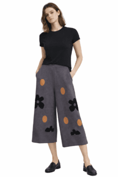 CROPPED KNITTED GREY PANTS