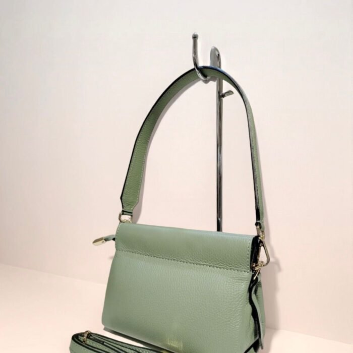 fe2d368e-96da-43b4-8d46-ced35389441f