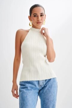 KNITTED WHITE OPEN BACK
